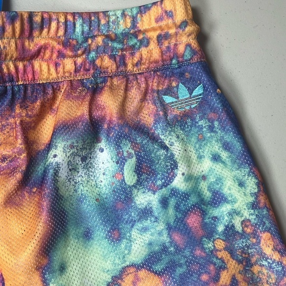 NWT Adidas S AOP Mesh Shorts Multicolor Galaxy Paint Splatter Performance Shorts - Picture 10 of 11
